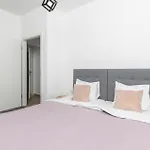 Amazing In With Wifi 아파트