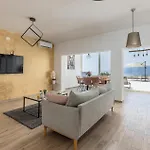 Apartamento 2 Bedroom Cozy In